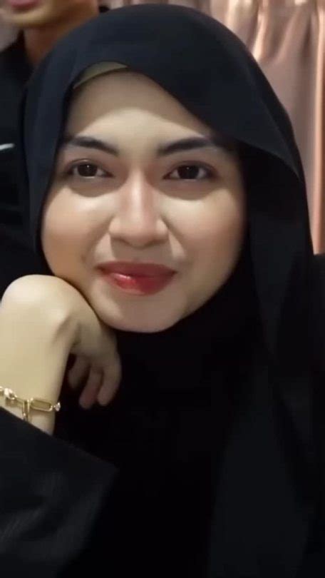 Suggest any porn website, horny nak kena cum ni .